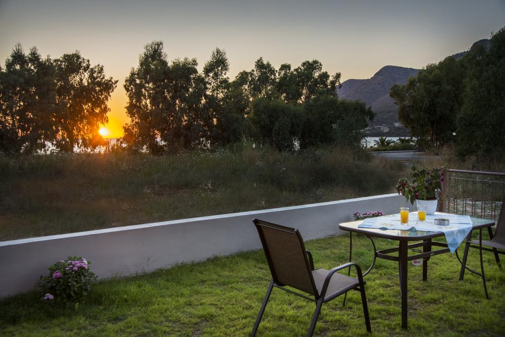 פלטאריה 4 Seasons Villas חדר תמונה