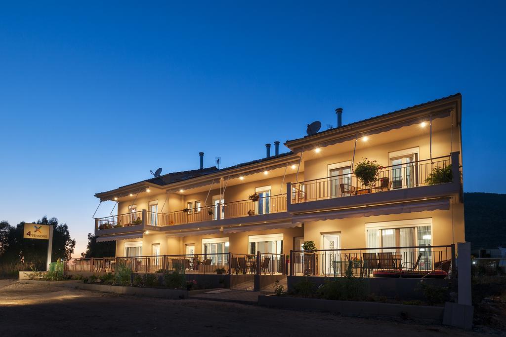 פלטאריה 4 Seasons Villas חדר תמונה