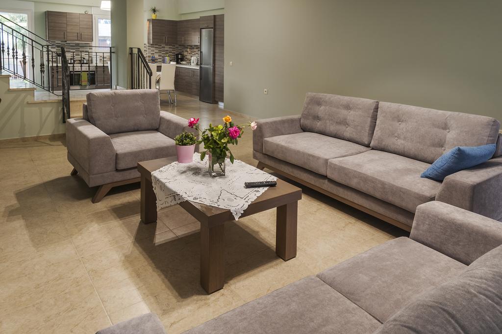 פלטאריה 4 Seasons Villas חדר תמונה