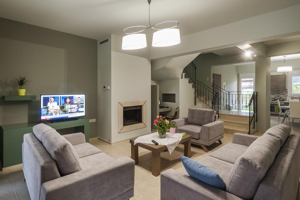 פלטאריה 4 Seasons Villas חדר תמונה