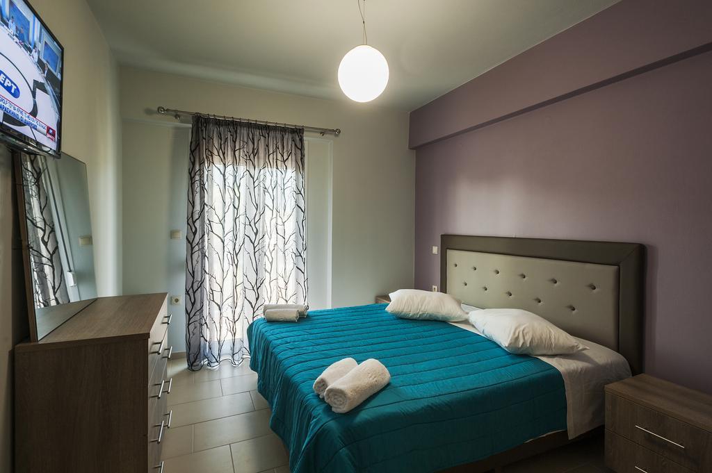 פלטאריה 4 Seasons Villas חדר תמונה