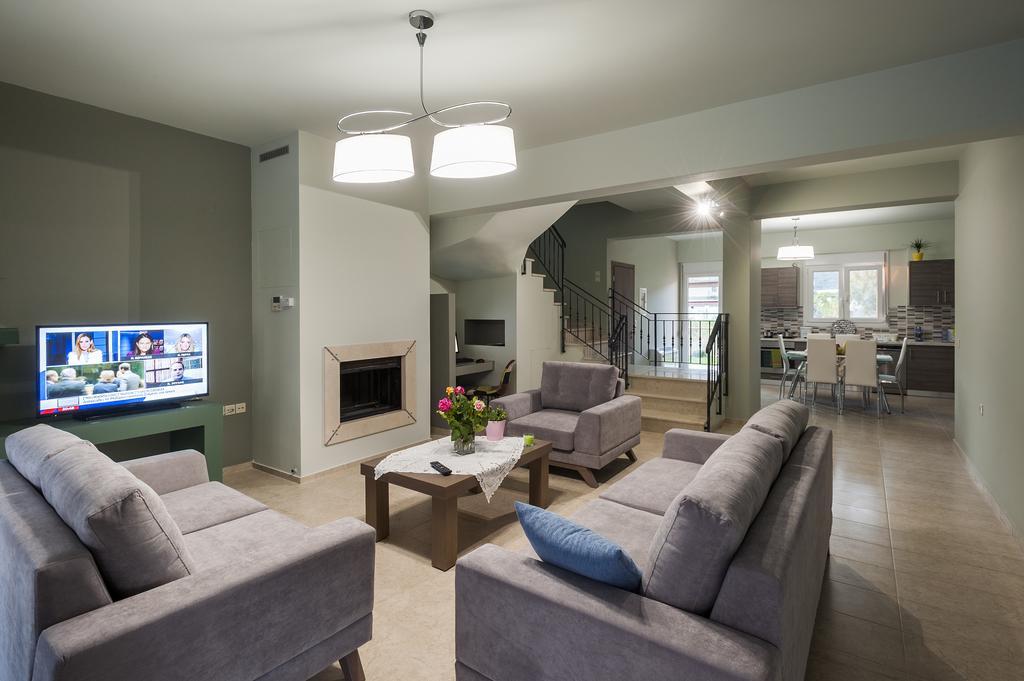 פלטאריה 4 Seasons Villas חדר תמונה