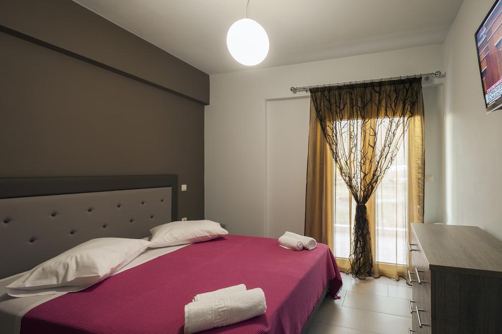 פלטאריה 4 Seasons Villas חדר תמונה
