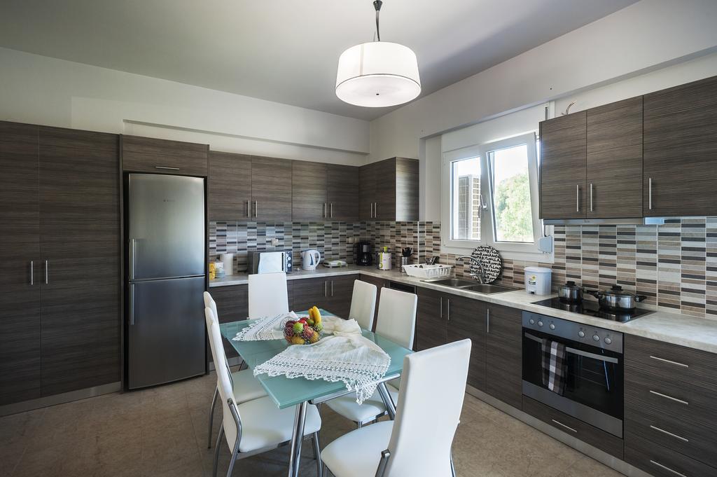 פלטאריה 4 Seasons Villas חדר תמונה