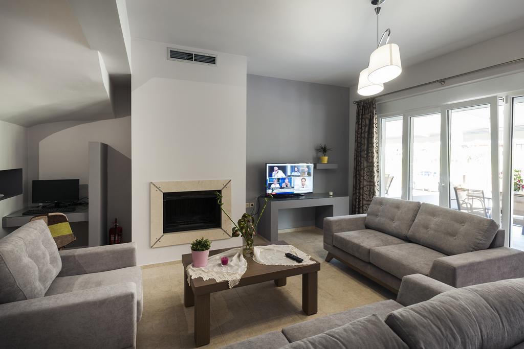 פלטאריה 4 Seasons Villas חדר תמונה