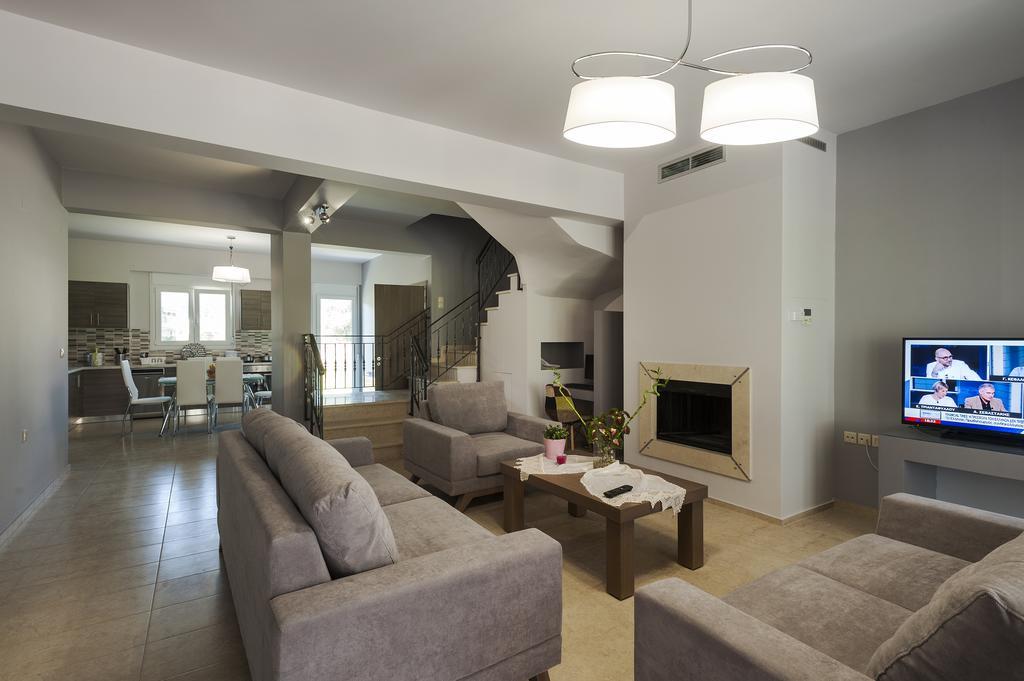 פלטאריה 4 Seasons Villas חדר תמונה