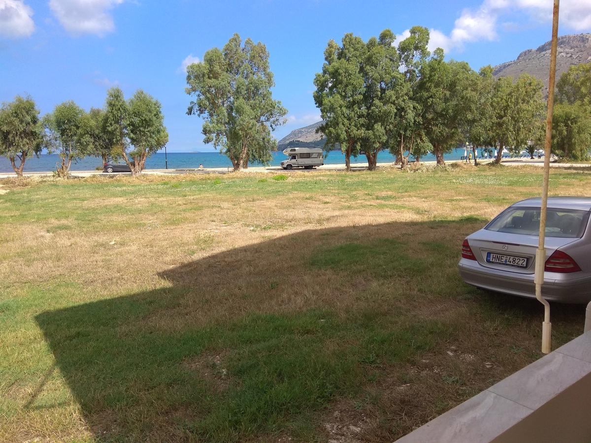 פלטאריה 4 Seasons Villas מראה חיצוני תמונה